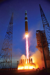 270px-Delta_IV_Medium_Rocket_DSCS