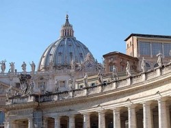 benedetto-xvi-e-lo-ior.jpeg