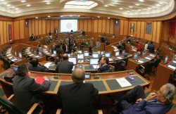 REGIONI: LAZIO; PRIMO CONSIGLIO REGIONALE CON POLEMICA