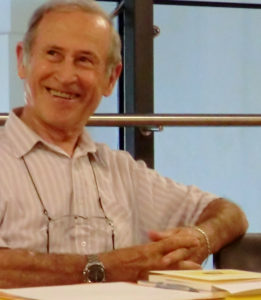 Non esiste solo un dialetto in Toscana ma più di quaranta dialetti delle varie aree linguistiche. Modi di dire, proverbi ma anche singoli vocaboli derivano dalle attività lavorative di un tempo. Ma anche dagli atteggiamenti che distinguevano popolazioni rurali dagli abitanti dei centri urbani industrializzati.